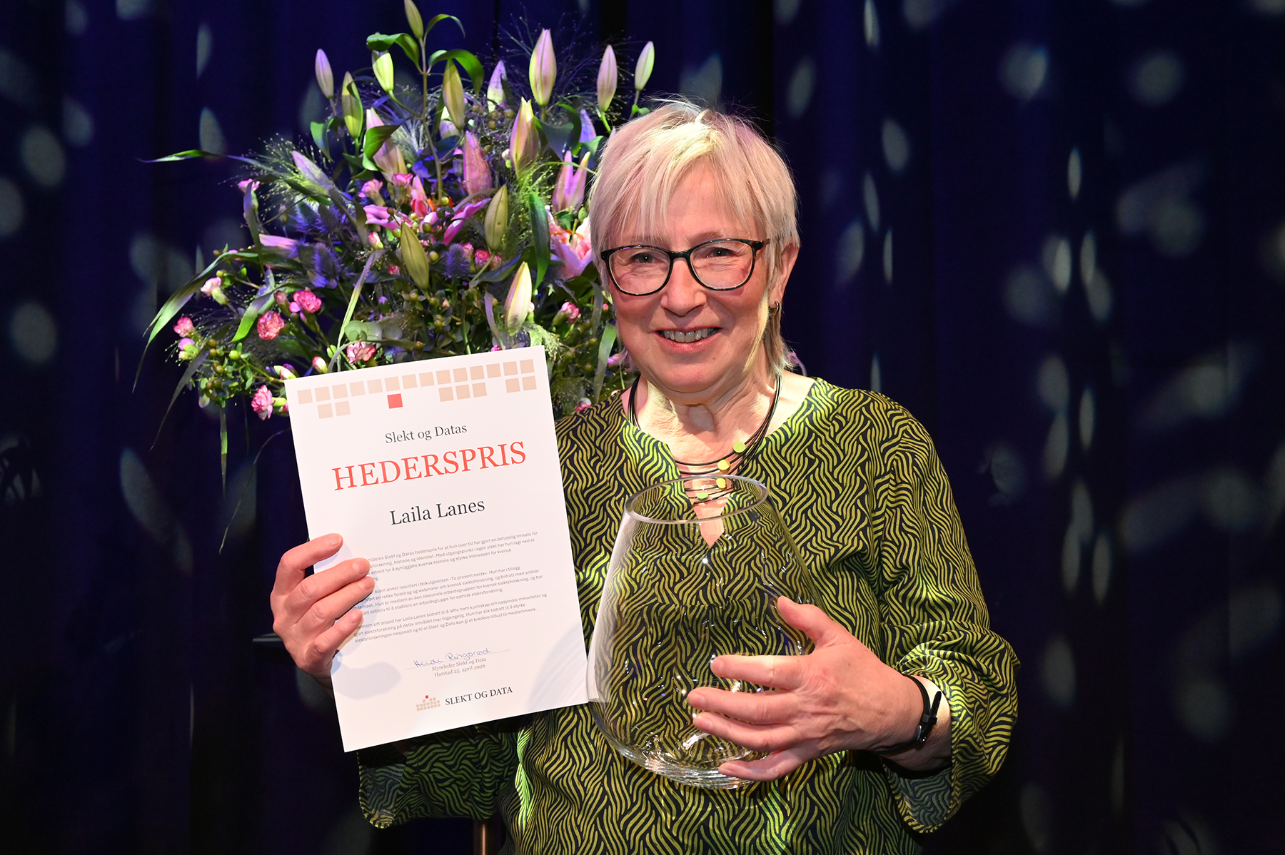 Laila Lanes med Hedersprisen og diplom