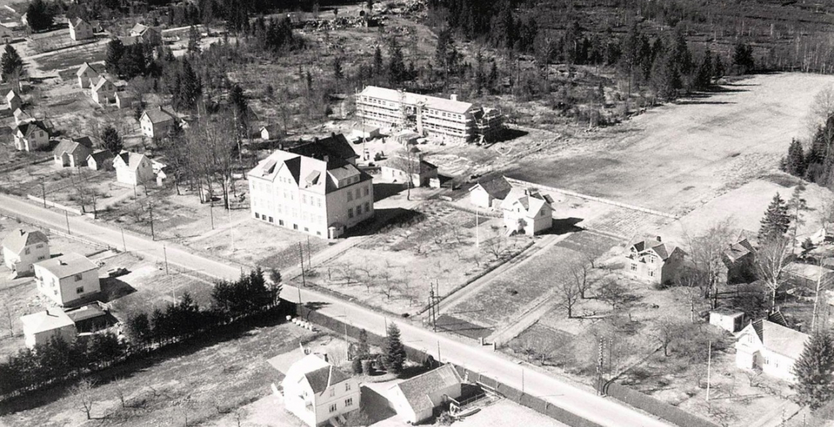 Haukerød skole - flyfoto